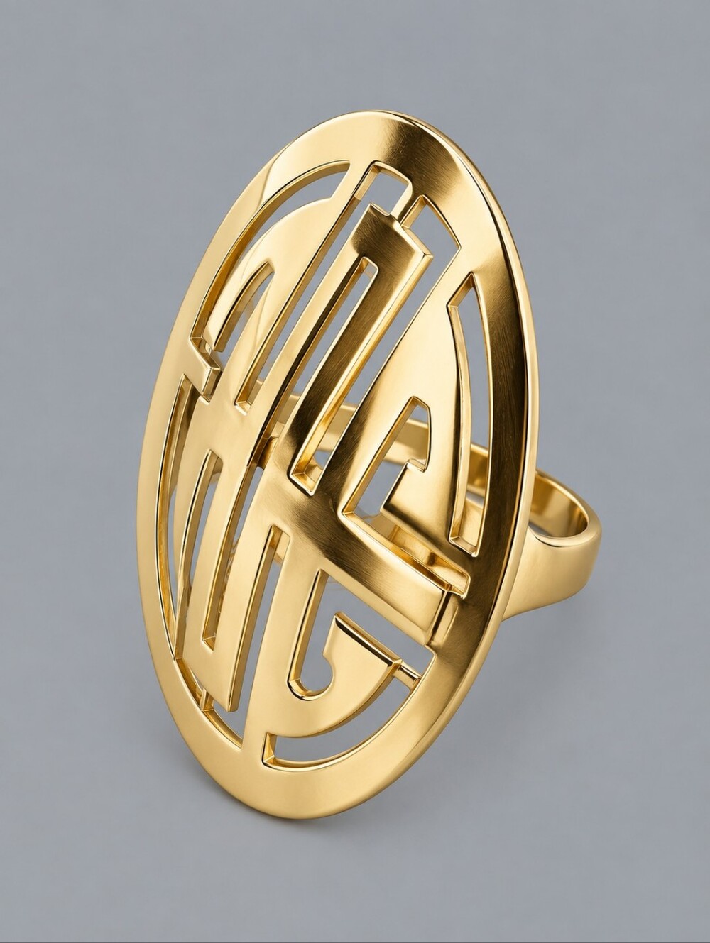 Vintage Goldtone Round Cutout Chinese Good Luck Symbol Statement Ring